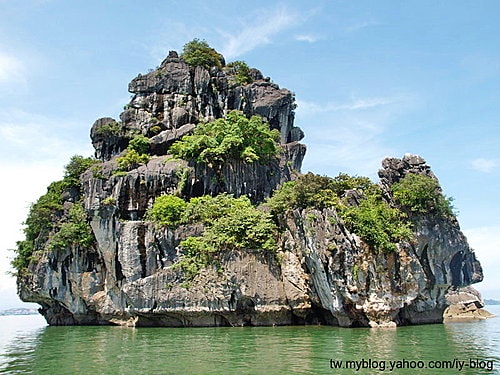 Ha Long Bay, Vietnam(18)